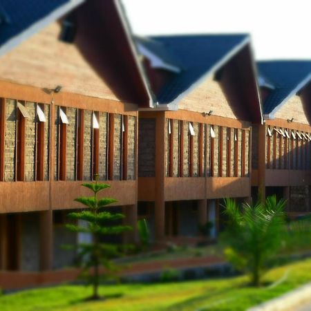 Esikar Gardens Hotel Narok エクステリア 写真