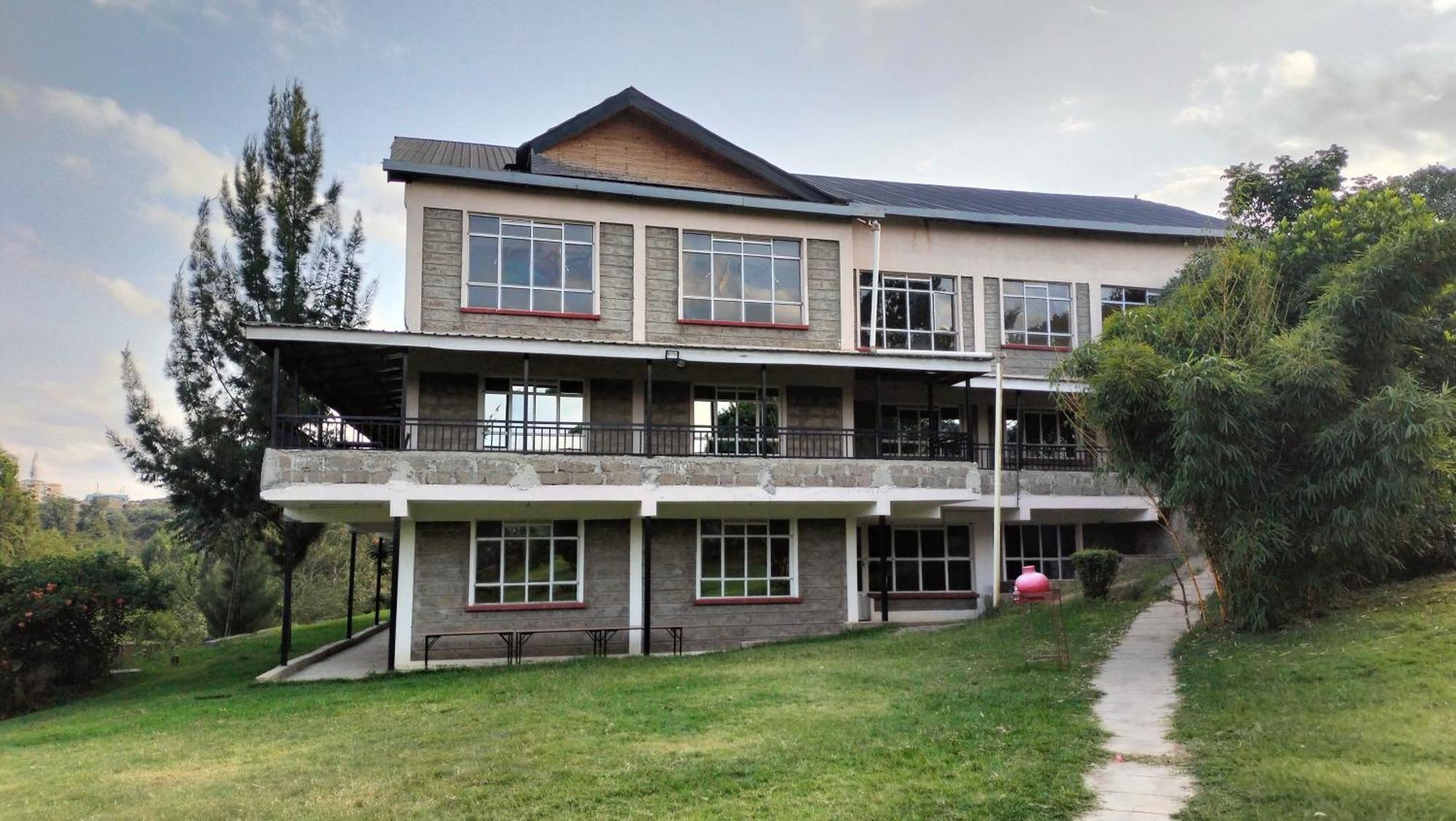 Esikar Gardens Hotel Narok エクステリア 写真