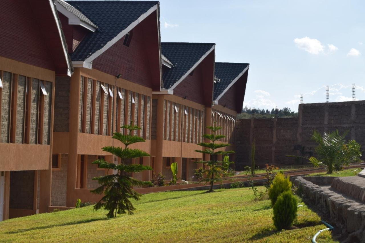 Esikar Gardens Hotel Narok エクステリア 写真
