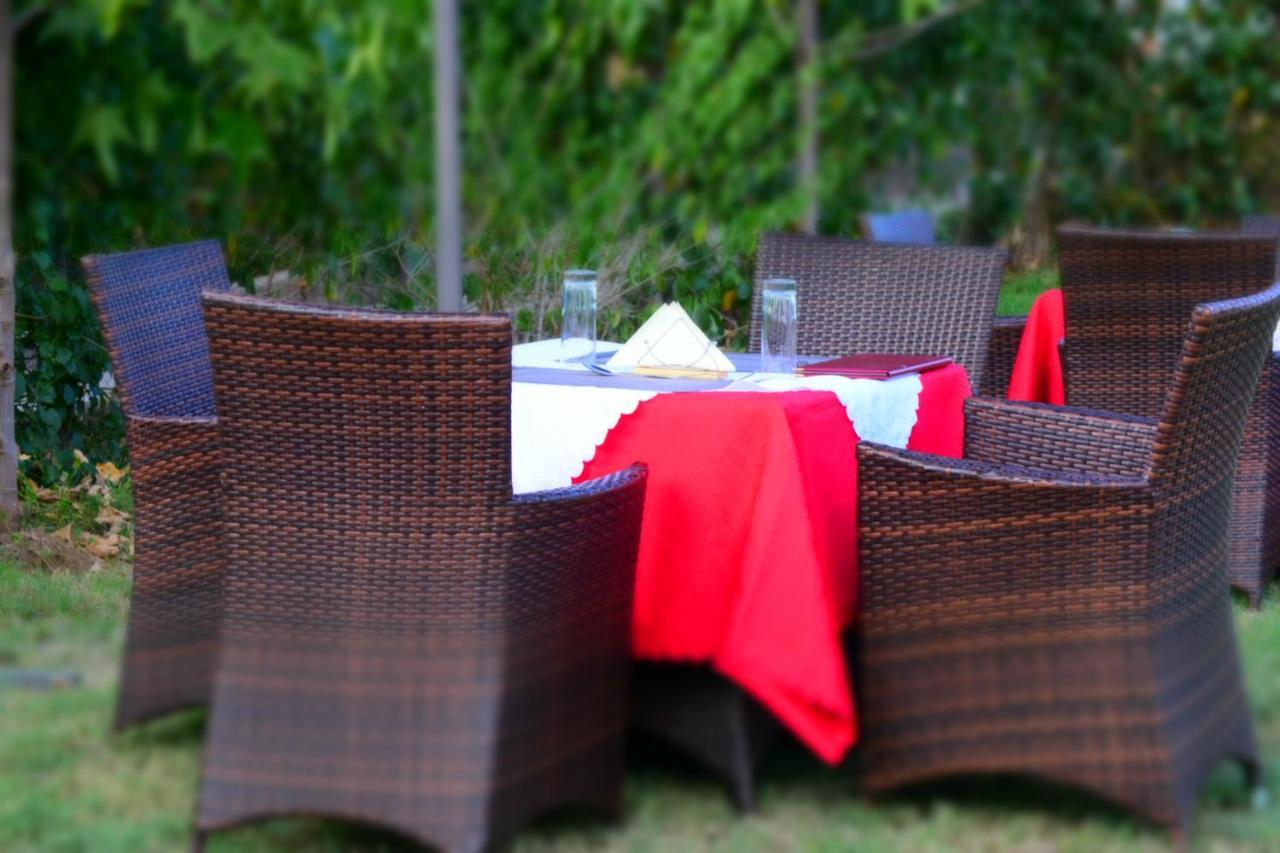 Esikar Gardens Hotel Narok エクステリア 写真