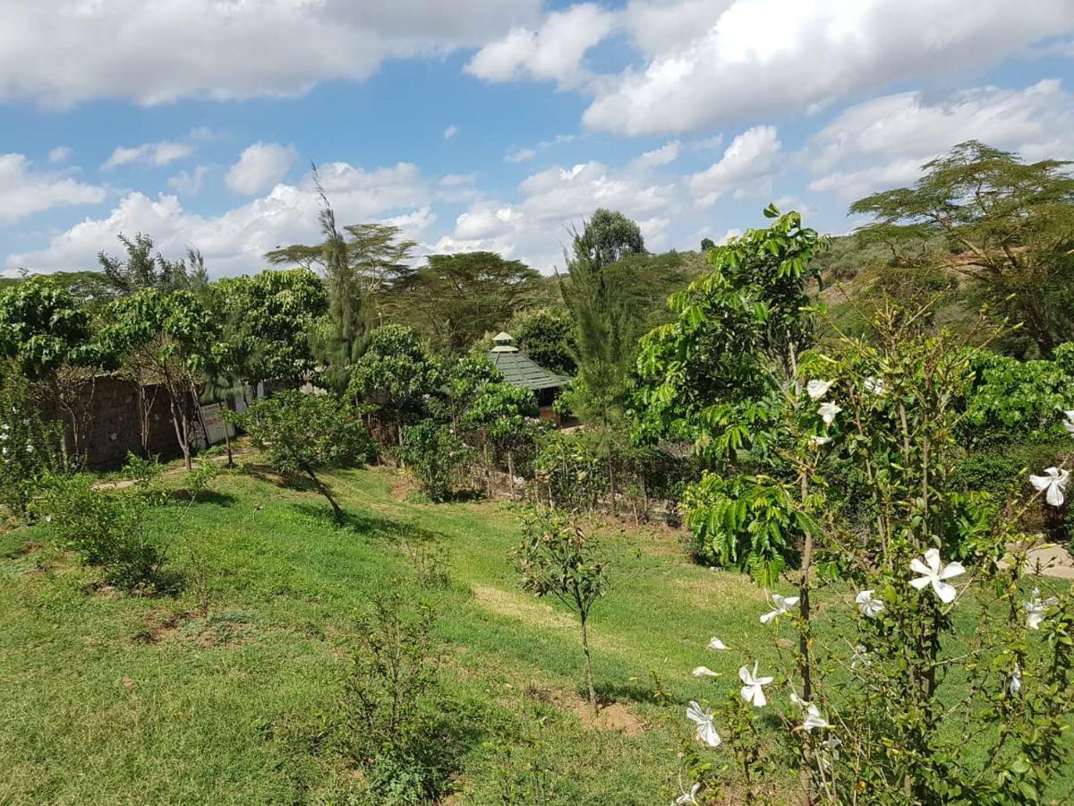 Esikar Gardens Hotel Narok エクステリア 写真