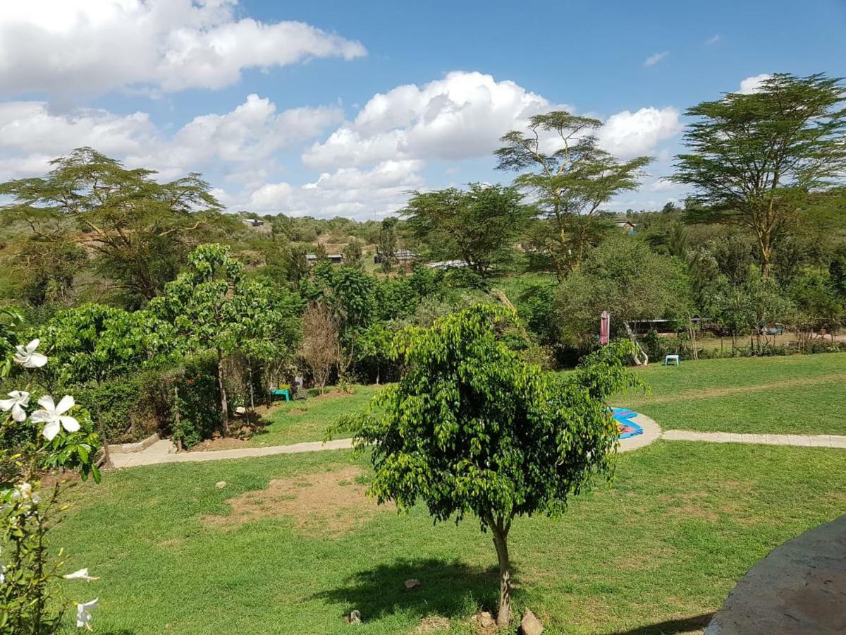 Esikar Gardens Hotel Narok エクステリア 写真